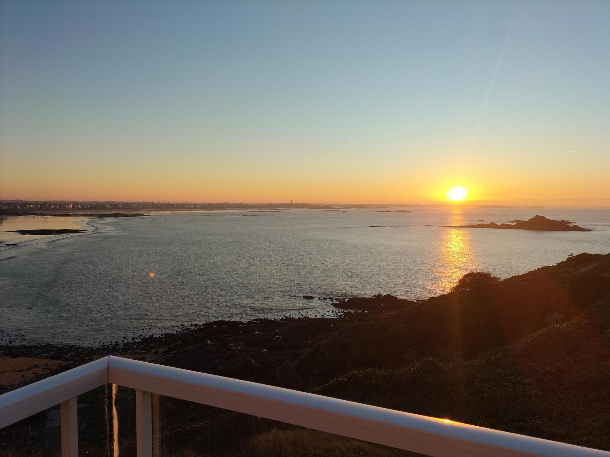 Le Cezembre - Vue 180 Baie St Malo Villa Saint-Malo Dış mekan fotoğraf